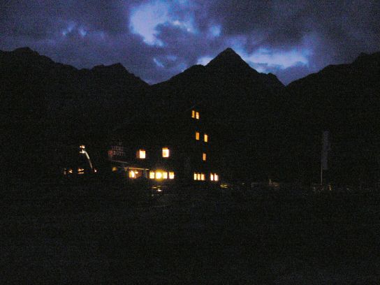 354. Večerní odchod od Lienzer Hütte.
