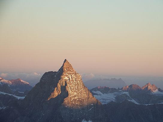 47. Sobotní ranní výhled na Matterhorn

