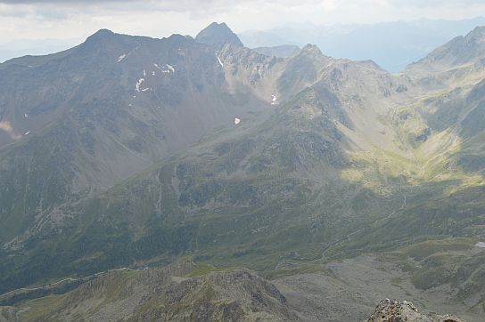 42. Pohled na jihozápad do údolí s Lienzer Hütte
